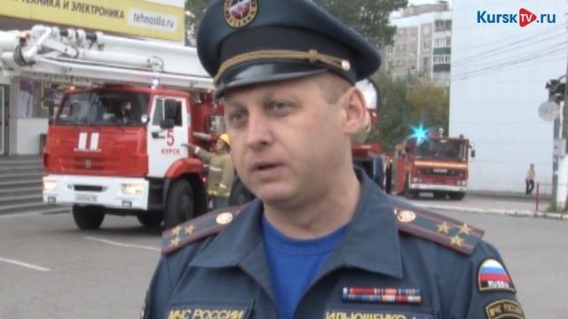 Утром в Курске спасли из под завалов торгового центра более 400 человек