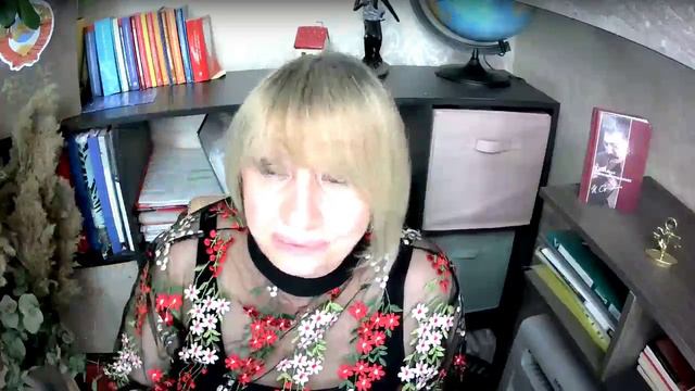 Осознавать себя учредителем /долевым собственником СССР