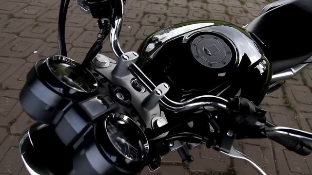 Showing my Honda Hornet 900 (SC48)