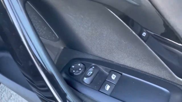 Peugeot 208 1.6 E-HDI Allure