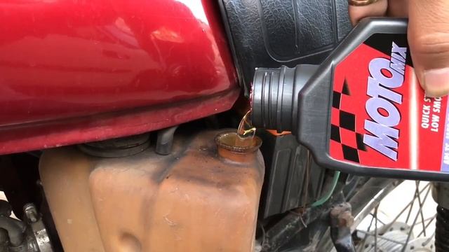 YAMAHA RX100 2T Motul Oil Change And WD40 For Motorcycle?