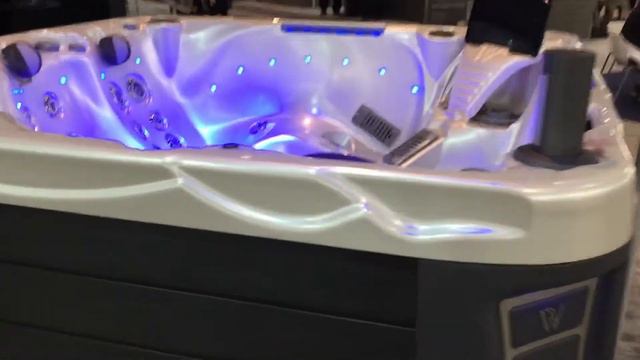 Спа бассейн Wellis Voyager