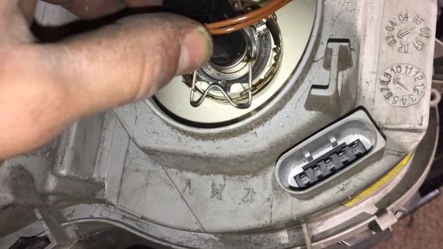 Mercedes C Class W203 How to change Headlight Bulbs Indicators + Sidelights, a better view