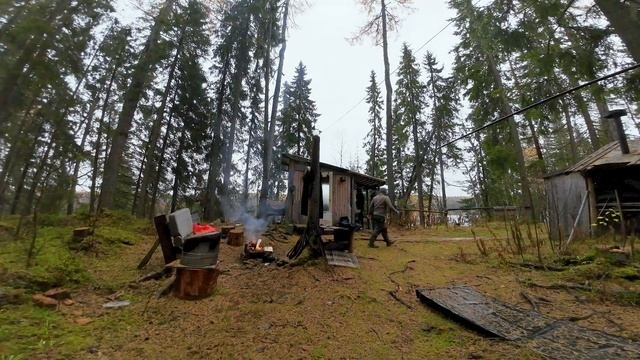 ОсеньРечка ИжмаЛодкаИзбаРыбалка