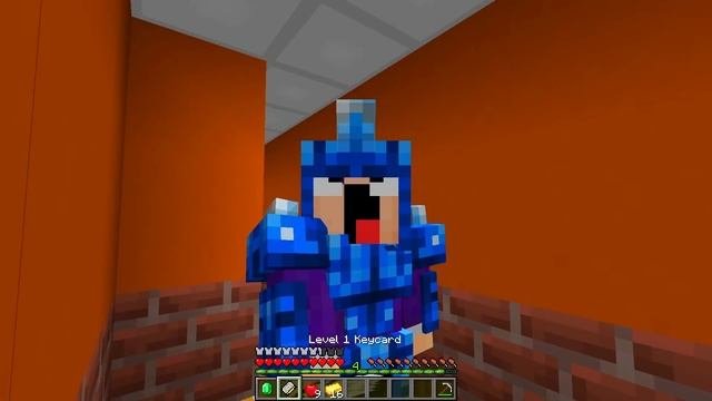 Which BIGGEST DOOR IS BETTER in Minecraft ? DIAMOND vs RAINBOW door !
