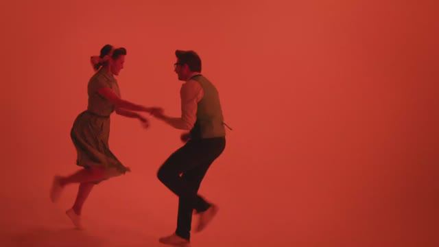 Групповой номер в стиле Линди-хоп (Lindy Hop)