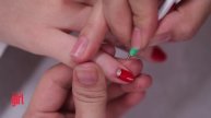 Beauty-уроки ELLE girl: как сделать лунный маникюр