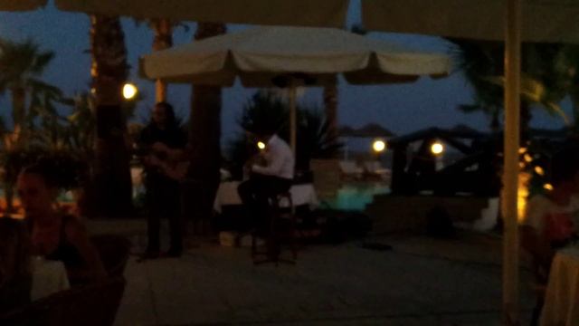 Abendunterhaltung im Bungalowhotel Kermia Beach August 2012