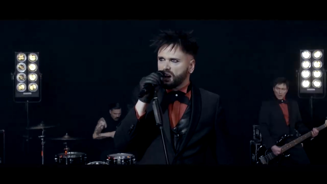 OOMPH! - Tausend Mann Und Ein Befehl