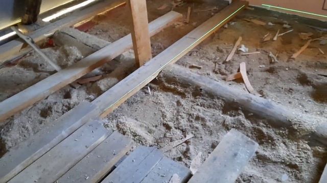 Установка лаг и черновой пол в комнате над кухней