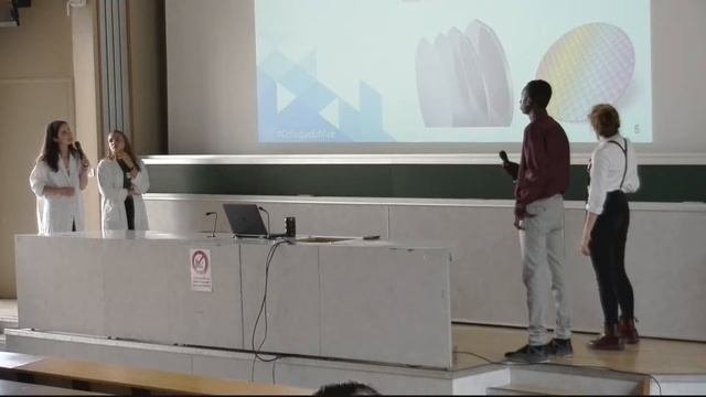 Gravure de couches atomiques par plasma