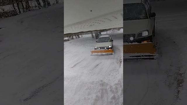 Another deep snow plowing with 99 toyota rav4