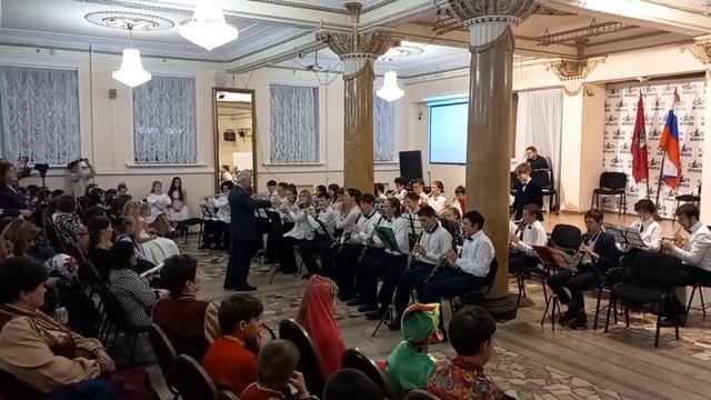 Школа искусств. Симфонический оркестр и выездная звонница Сергея Медведева