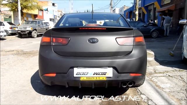• AutoPlast BodyWorX • Kia KOUP - Forrado completo 3M 1080 -- Negro Mate