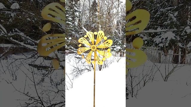 кинетическая скульптура Цветок