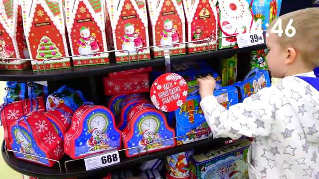 Скупили все Подарки на Новый Год!! Детки Снова Обманули Родителей - Bad Baby Candy Toy Shopping