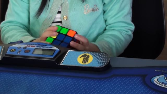 3 years old girl Rubik's Cube Solver :47 seconds