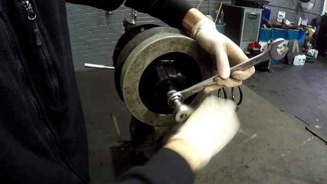 Mercedes Benz W203/209 front spring replacement