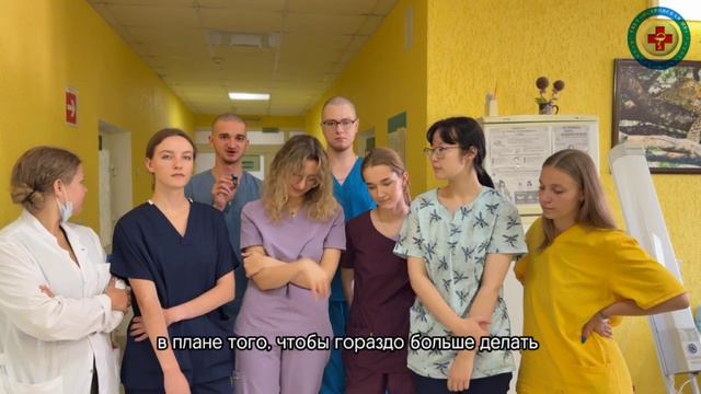 В Островской межрайонной больнице проходят практику студенты из Санкт-Петербурга