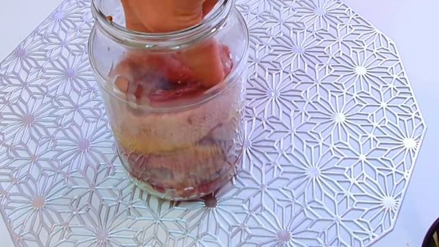 Когда жена приносит ЯЗЫК -деляю эту ВКУСНЯТИНУ. Все в восторге от результата.