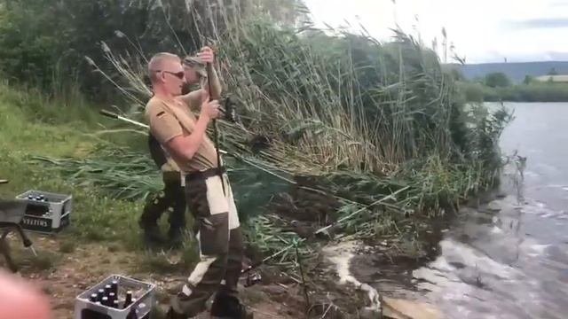 Рыбалка в Германии, здоровенный угорь.