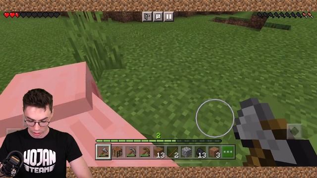 MÓJ PIERWSZY RAZ w MINECRAFT NA TELEFON!