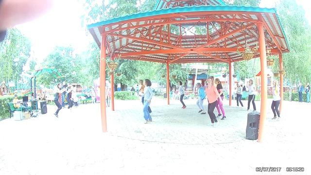 02.07.2017. Зумба в парке аттракционов. Город Чайковский!
