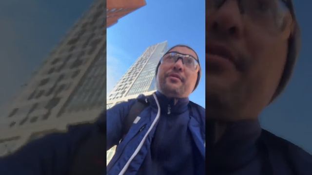 Как я по утрам собираюсь и еду на любимую работу-«Борат в США»