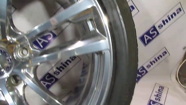 Колеса бу Mercedes-Benz R22 5x130  295 40 - 0014833FAL1VID
