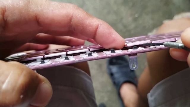 HP mini 110 Keyboard Corroded..Disassembly step by step