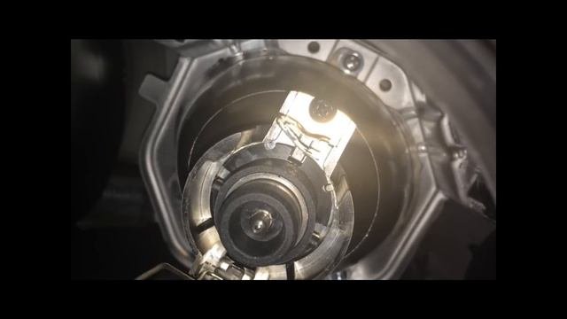 2004 Lexus RX330 D2S HID headlight bulb replacement