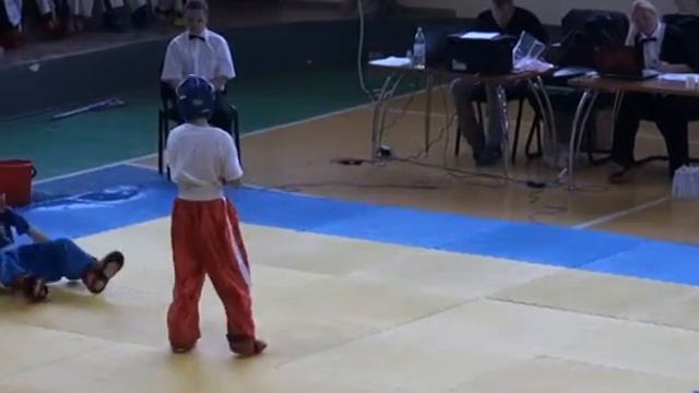 Грудков Алексей 2.2 ЛАЙТ 28.05.15 Кубок Крыма по кикбоксингу WAKO
