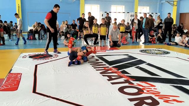 Dominator Extreme Fight 17 -24