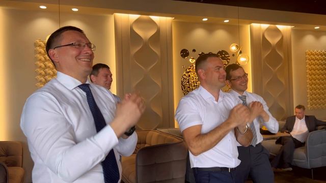 Выпускной 9в гимназия2 Пермь2023.mp4