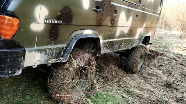 ЛУАЗ Мерседес MB100 4X4