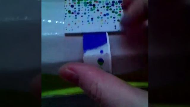 замок из старых пластиковых карточек)