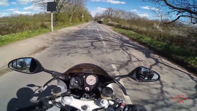 HONDA VTR 1000 REVIEW FIRESTORM OR SUPERHAWK 1997