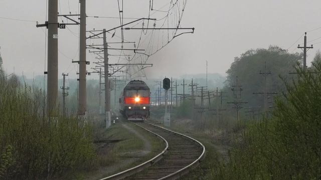 ТЭП70-0427 с пригородным поездом Алапаевск - Екатеринбург-Пасс.