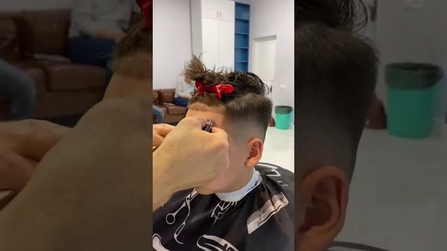 Мужская стрижка фейд.
