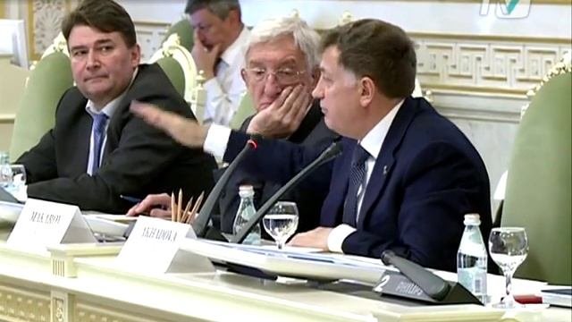 Спикер ЗакСа пообещал генконсулам Евросоюза экскурсию по Мариинскому дворцу
