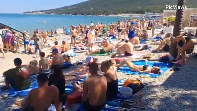 Кабардинка сегодня 20 июня 2024. Обстановка на пляже. Толпы людей. Погода сейчас, как выглядит море