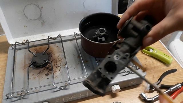 Carburateur bouché ? Nettoyage au vinaigre blanc