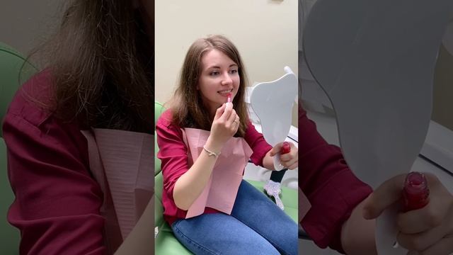 Девушкам даже на рентгене нужно быть красивыми ? #стоматолог #имплантация #виниры #брекеты