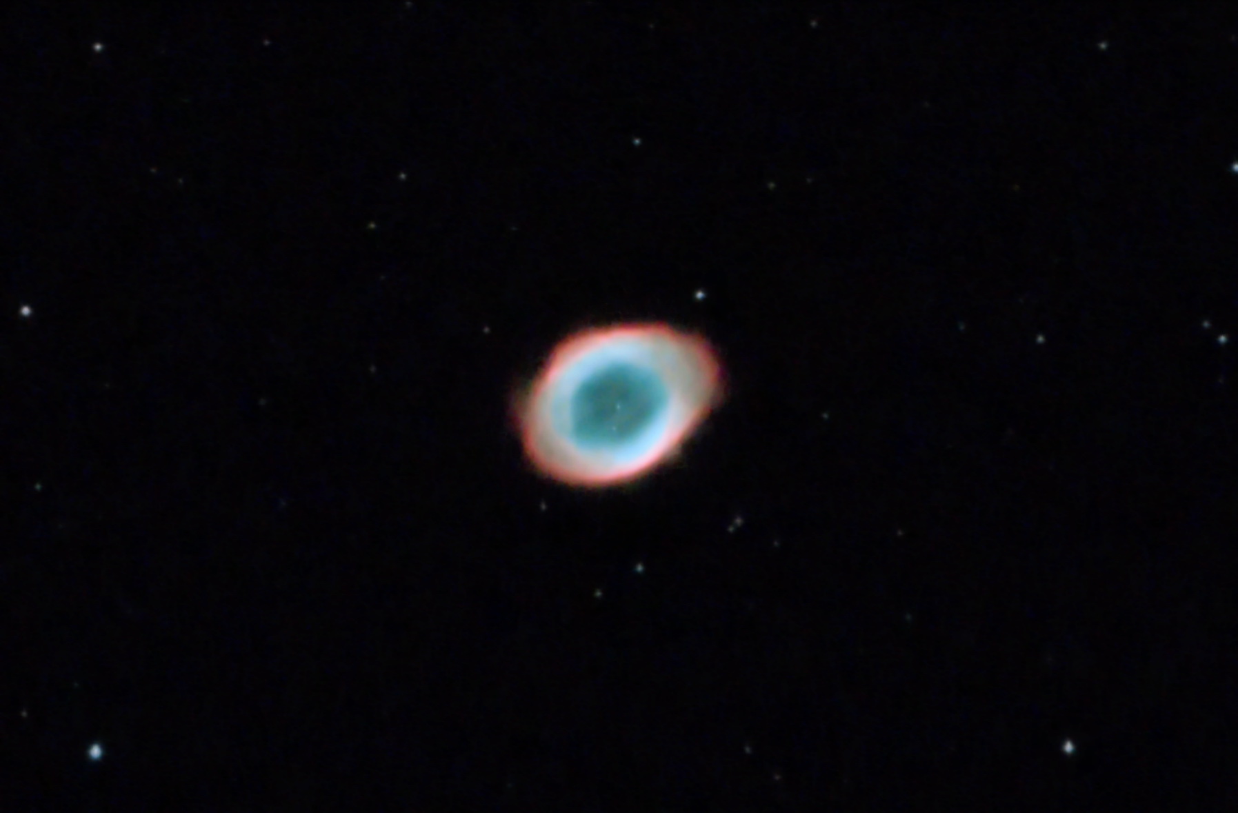 Туманность М57 "Кольцо" в 150-мм телескоп-рефлектор. Камера QHY 5III 715C.