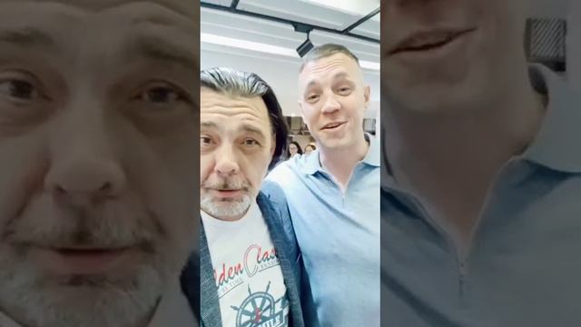 НЕ ЛЬСТИТЕ.
