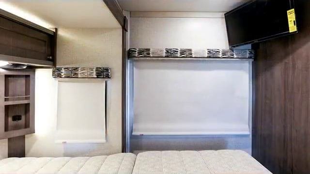 2018 WINNEBAGO FUSE 23T - Class C Motorhome - Transwest Truck Trailer RV ( Stock # 5N171063)