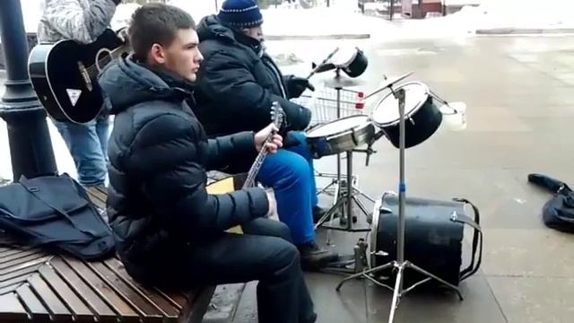 Музыка уличных музыкантов