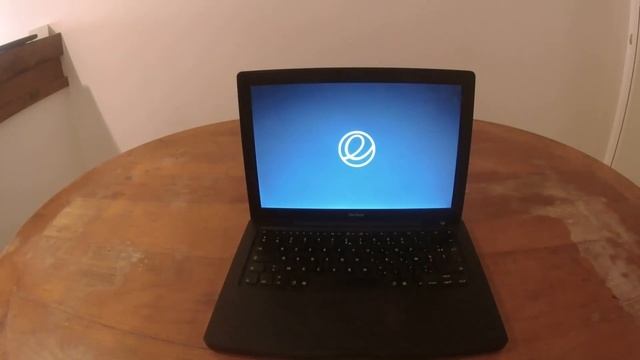 MacBook (Mid 2007) - Overview - HDD-10.8.5 Update SSD & RAM & Elemantary OS Install Tutorial