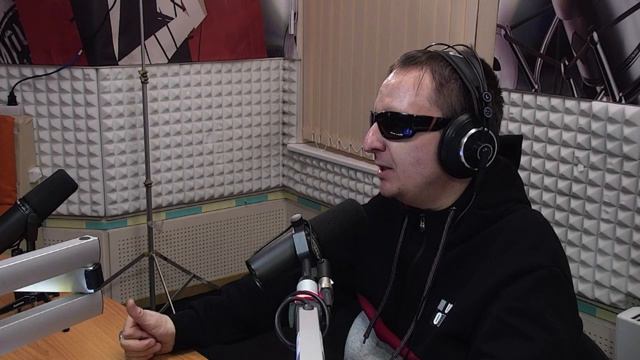 Виктор Тартанов в прямом эфире Радио Ноябрьск в гостях у ведущей Юлии Мельниковой 103 FM