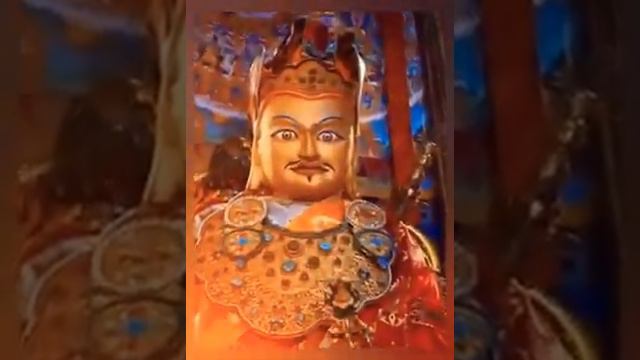 OM AH HUM VAJRA GURU PADMA SIDDHI HUM